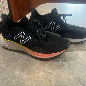 New balance roav fresh foam sneakers